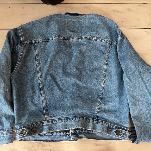 Levi's Light Blue Denim Jacket - Picture 3 of 3